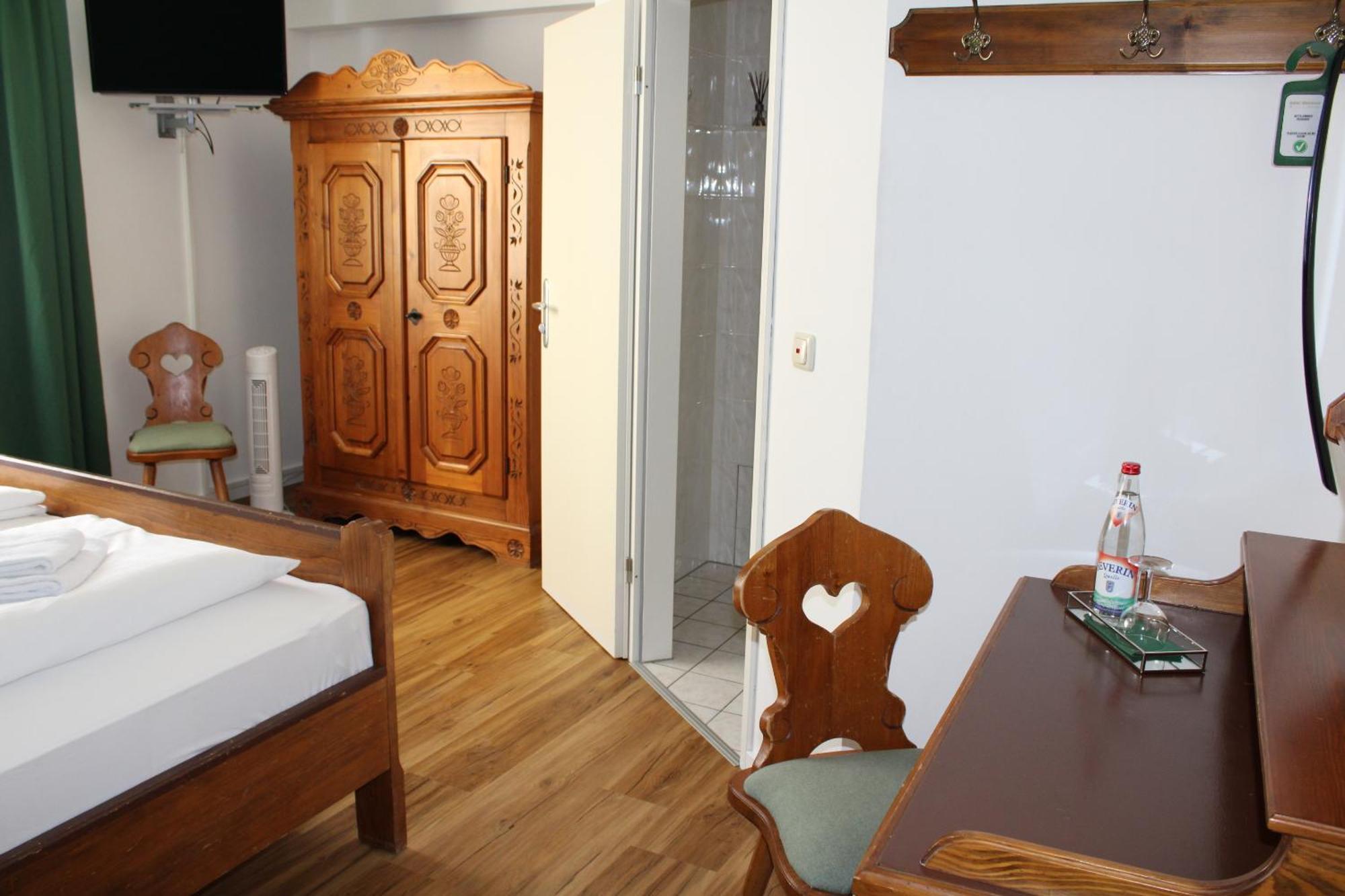 Gasthof Wolferstetter Vilshofen an der Donau Szoba fotó